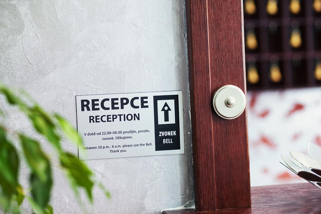 Hotel Atlas Benesov  Zewnętrze zdjęcie